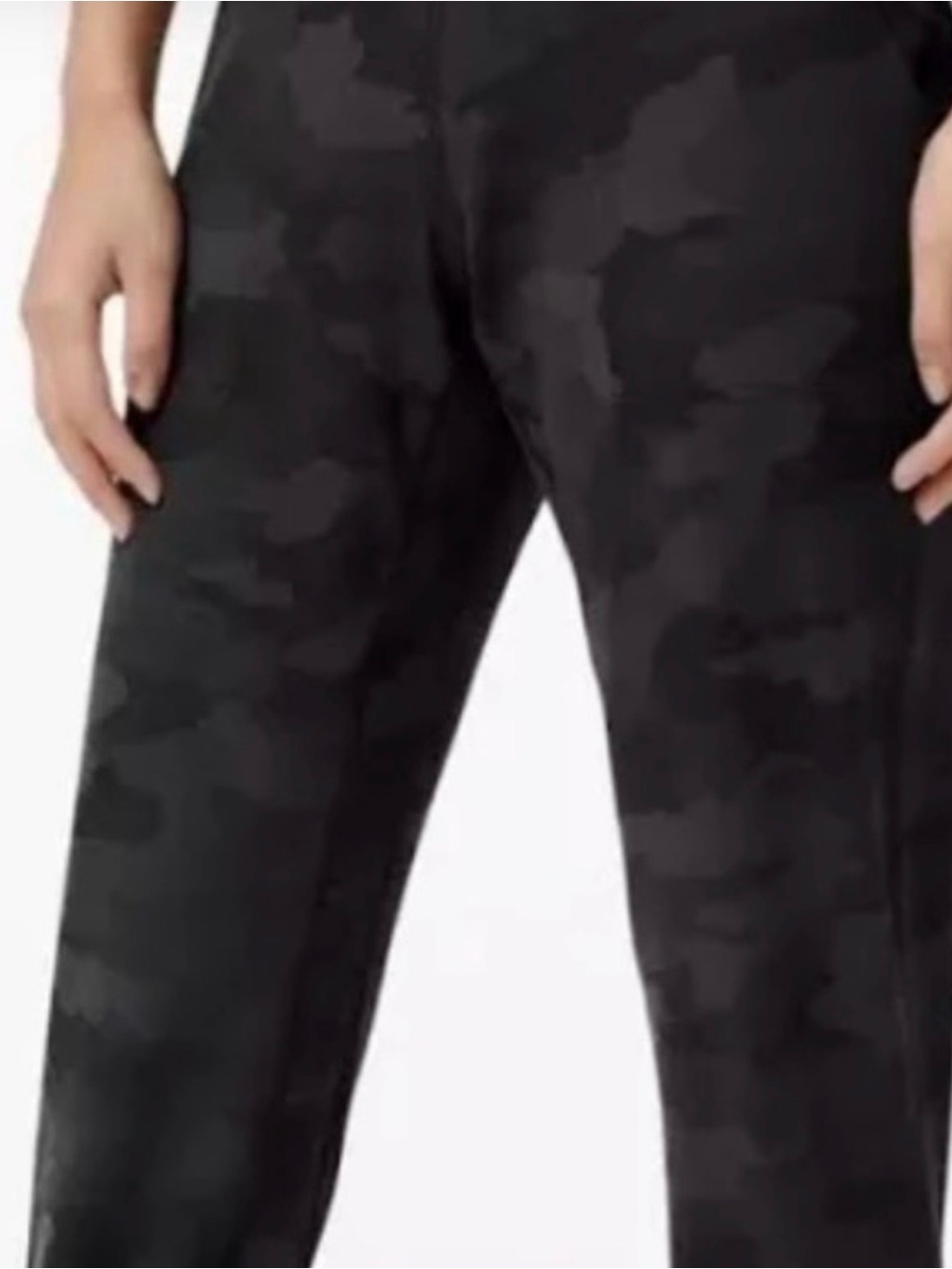 Lululemon Women’s Black gray Camo Jogger Sweatpants size 4 great used condition. - Picture 8 of 8